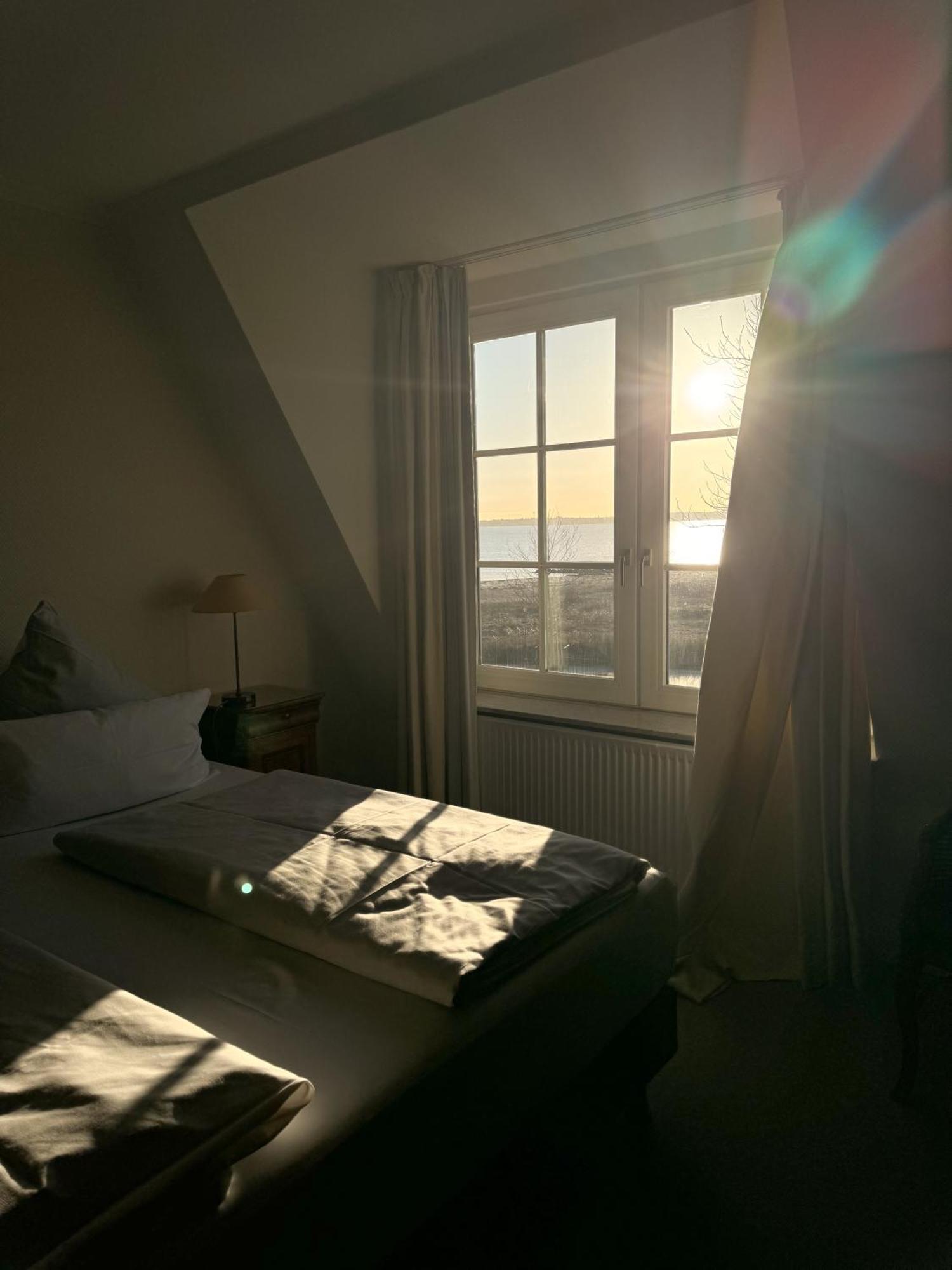 Strandhotel Штранде Экстерьер фото