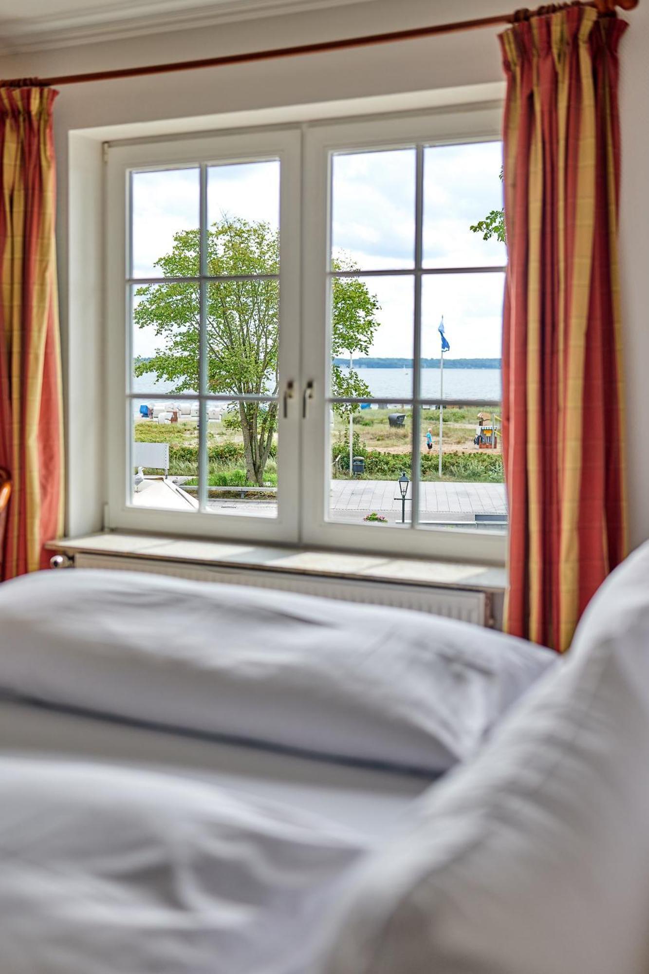 Strandhotel Штранде Экстерьер фото
