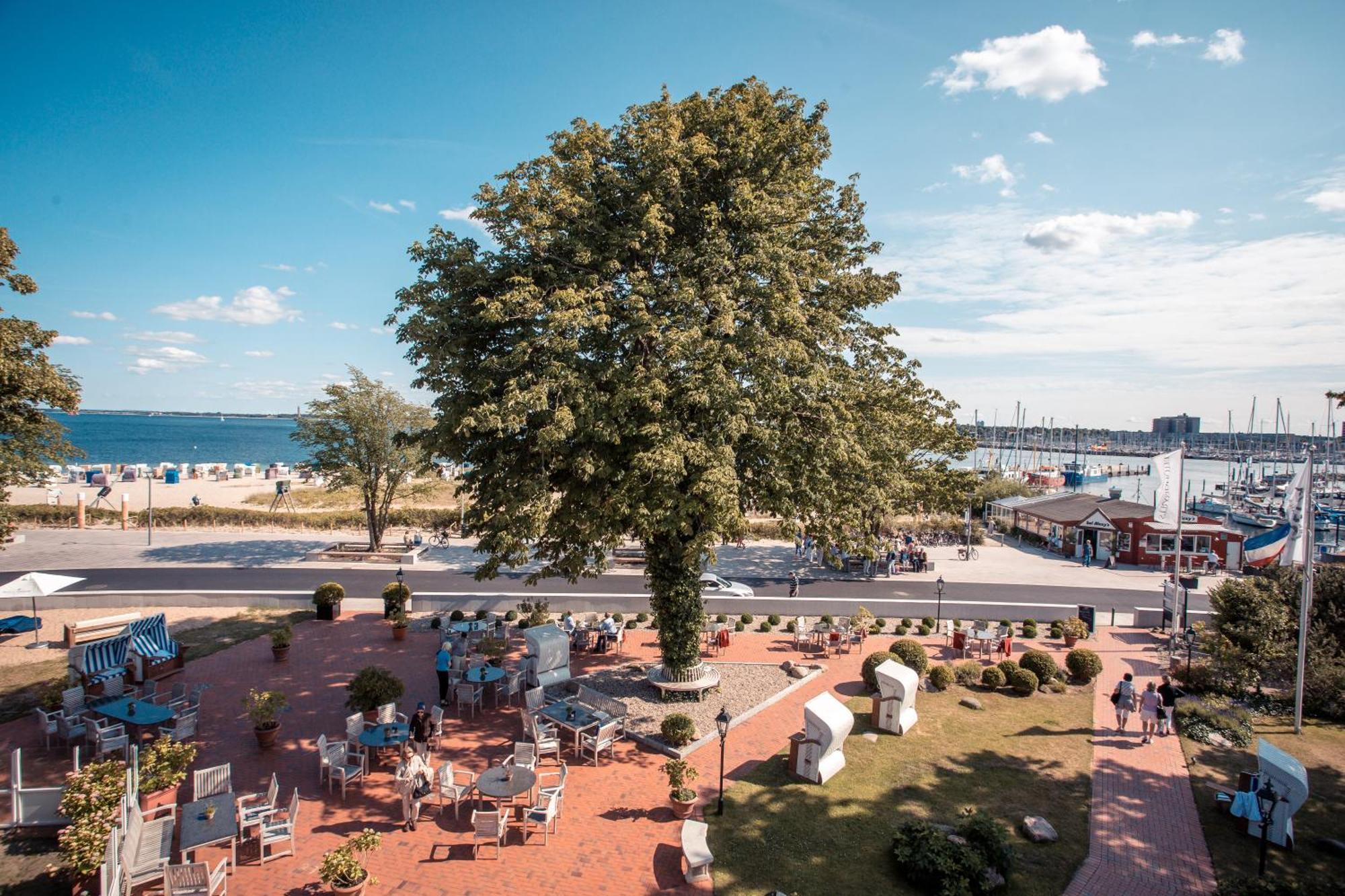 Strandhotel Штранде Экстерьер фото