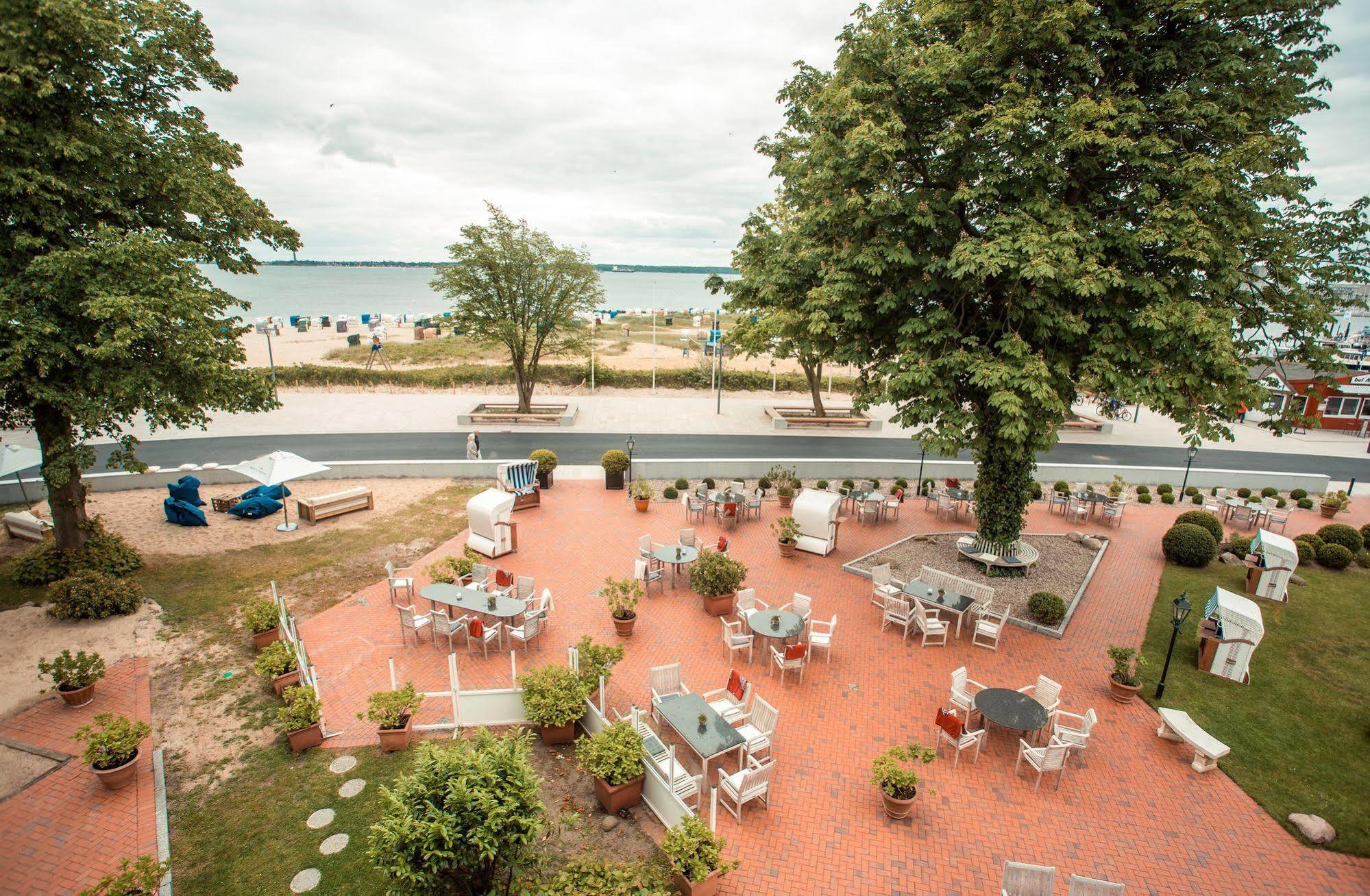 Strandhotel Штранде Экстерьер фото